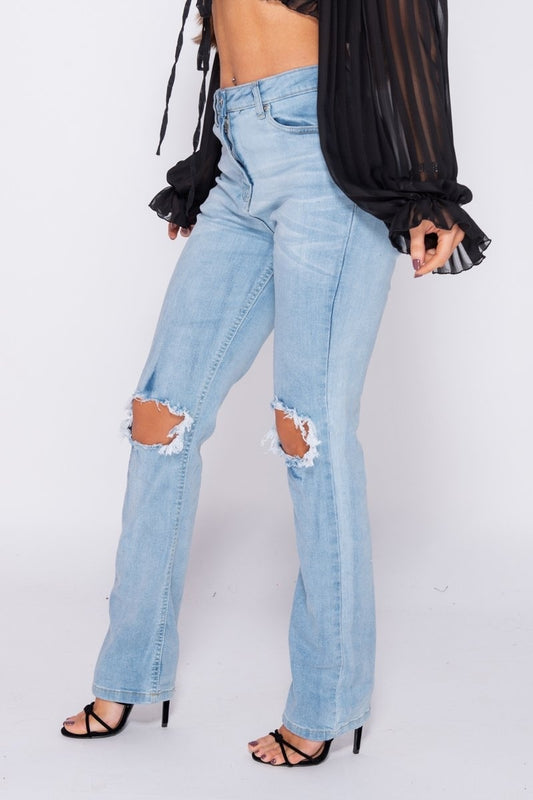 Light blue knee rip destressed staight leg jeans